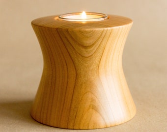 Holder for 1 tea light from the wood of a wild cherry