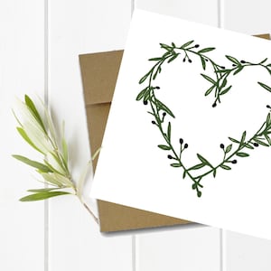 Biglietto d'auguri con cuore di ramo d'ulivo greco con busta Kraft