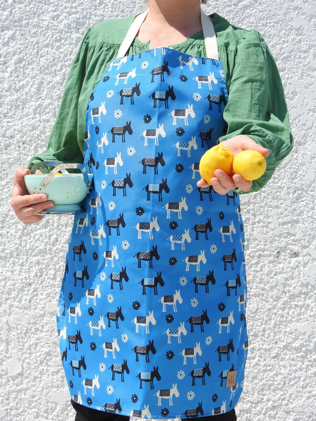 Blue Donkey Apron - Wipeable Apron - Stain Resistant Apron - Water ...