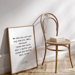 Plakat z cytatem Dr Seussa - wydruk Kot w kapeluszu - wydruk filozoficzny w ramie - bądź tym, kim jesteś - inspirująca literatura motywacyjna