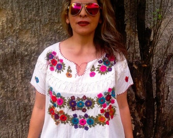 2XL, Bohemian blouse. Mexican blouse. Peasant blouse. Beautiful color blouse, Frida style, boho fashion, bohemian fashion.