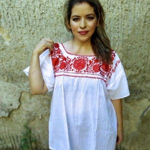 Mexican Embroidery Blouse. Frida Style. Traditional Embroidered Top. Peasant Shirt. Boho. Bohemian blouse. Plus Size, Mexican blouse, 4XL.