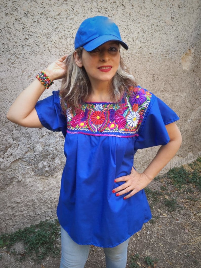 Boho blouse Mexican blouse Embroidered 2XL Bohemian fashion Traditional embroidered Frida style Peasant blouse Free shipping.