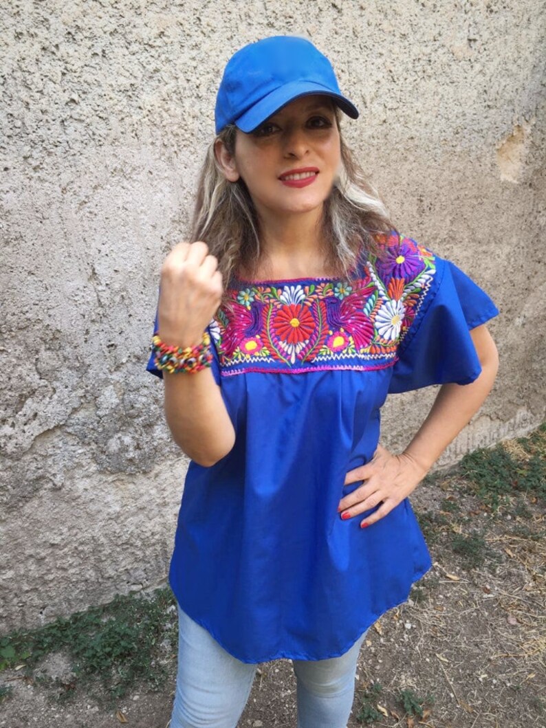 Boho blouse Mexican blouse Embroidered 2XL Bohemian fashion Traditional embroidered Frida style Peasant blouse Free shipping.