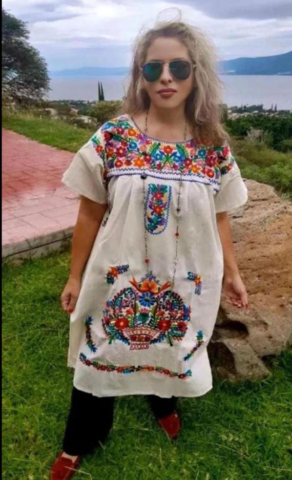 2XL, Huipil Clothing cotton Peasant Dress, Oaxacan Tunic Gift, Bohemian dress, Hippie dress. Mexican dress. Embroidered dress, huipil. Ivory