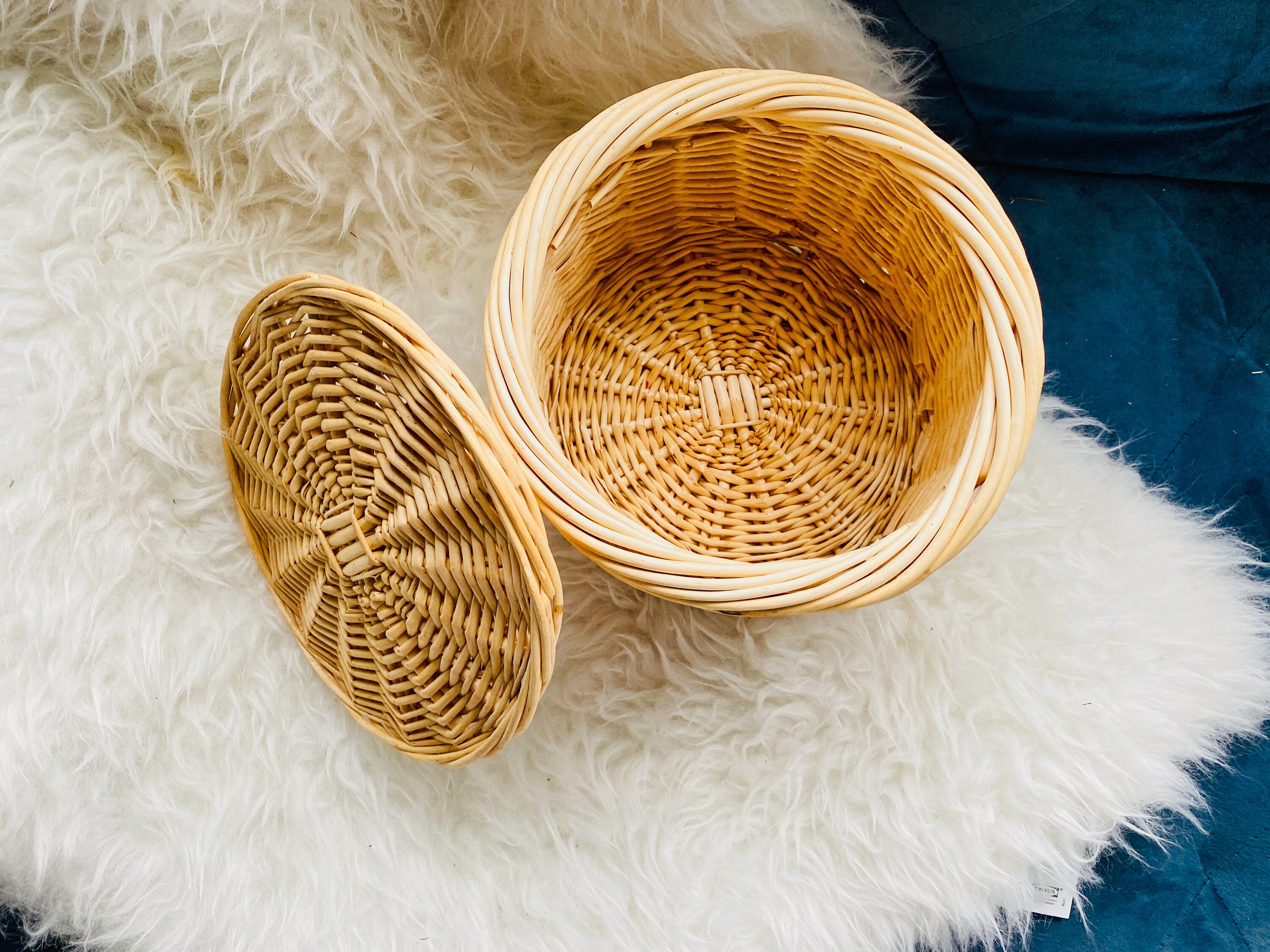 Round Vintage Woven Basket With Flat Lid for Living Room or Etsy
