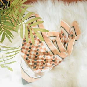 Vintage Pink and Green Square Scarf with Geometric 70&#39;s Design