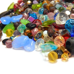 Glass Beads 500g / 1kg Mixed Crystal Bead Mix 4 mm to 30 mm Round Oval Cube Tube for Jewelry Crafts Wholesale image 1