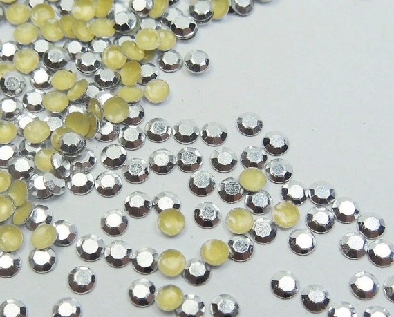 HOTFIX Metall Studs 5mm Silber 1800 STK SS20 POSTEN AUFB/ÜGELN Nieten PERLEN 332