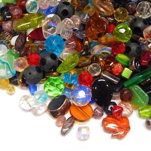 Glass Beads 500g / 1kg Mixed Crystal Bead Mix 4 mm to 30 mm Round Oval Cube Tube for Jewelry Crafts Wholesale image 3