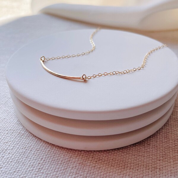 Hammered Bar Necklace| Minimalist Necklace| Gold Bar Necklace| Hammered Bar| Curved Bar Necklace| Dainty Jewelry