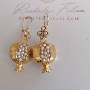 Spettacolare coppia di orecchini Melagrani in oro Etrusco e  perle bianche