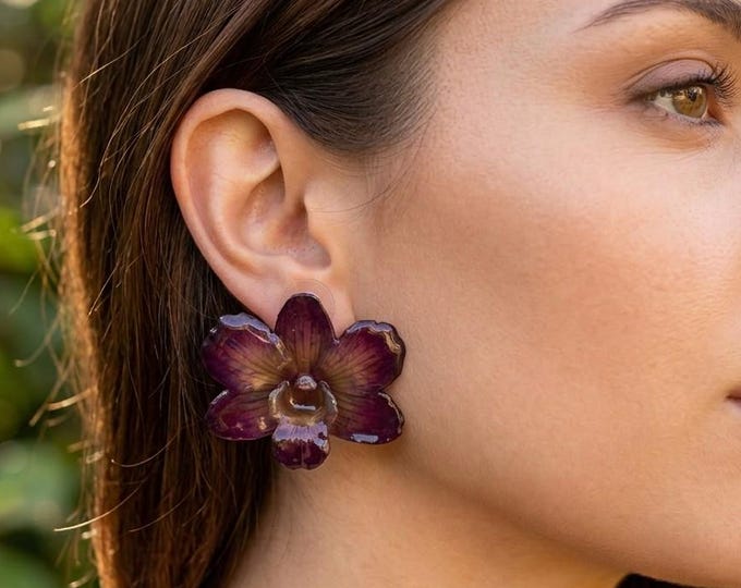 Orecchini a Lobo Orchidea Vera Resina Viola Prugna, Gioielli Fiori Veri Perno Argento, Orecchini Bottone 3D Bronzo Regalo Donna Artigianali