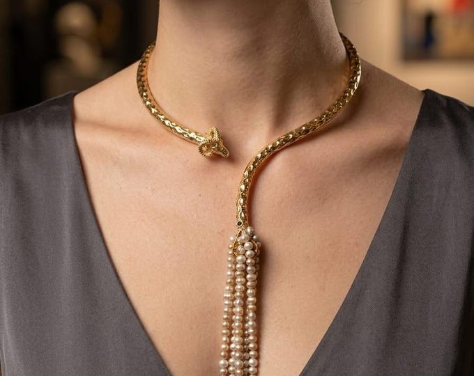 Collana Rigida Etrusca Testa di Ariete Bronzo Dorato, Topazio Blu Cascata Perle Oro, Rachele Falvo Gioielli d'Arte Fatti a Mano
