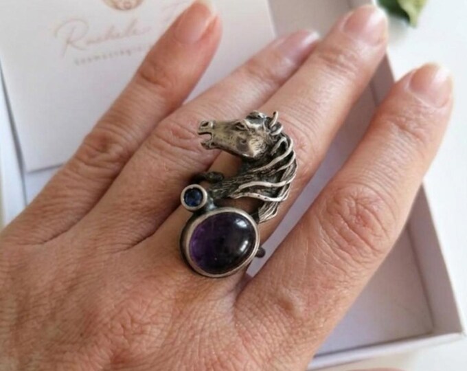 Adjustable Silver Ring Depicting a Horse with Natural Amethyst - Handmade - Silver Sculpture -