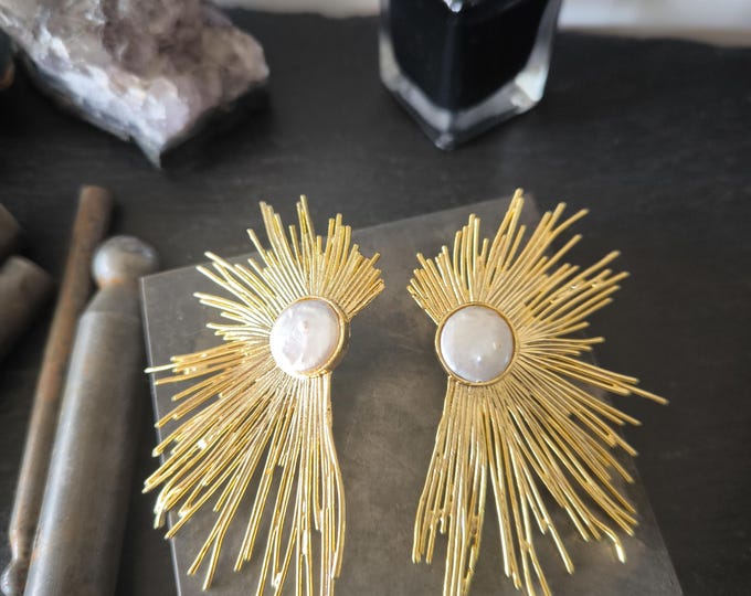 gold-plated and mother-of-pearl earrings