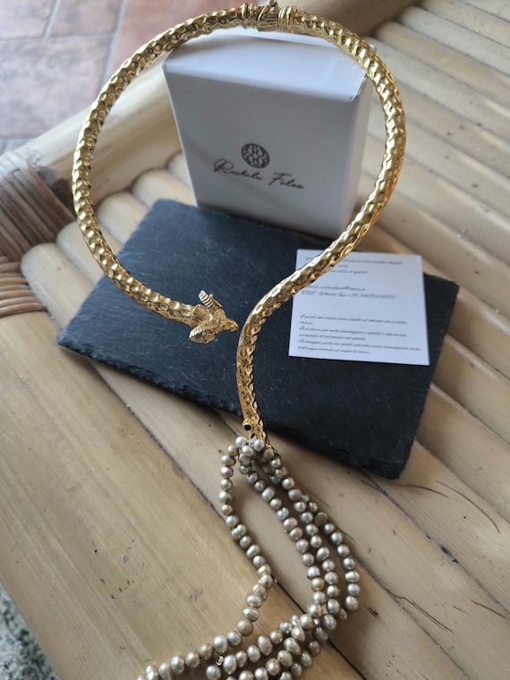 Adjustable Etruscan ram necklace in gold on bronze