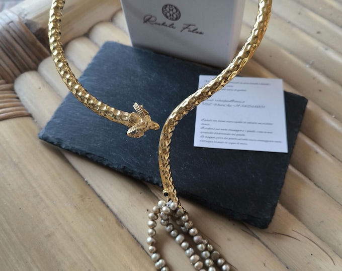 Adjustable Etruscan ram necklace in gold on bronze