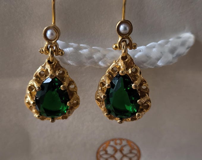 Bohemian style gold earrings, high quality natural stones - timeless elegance handmade