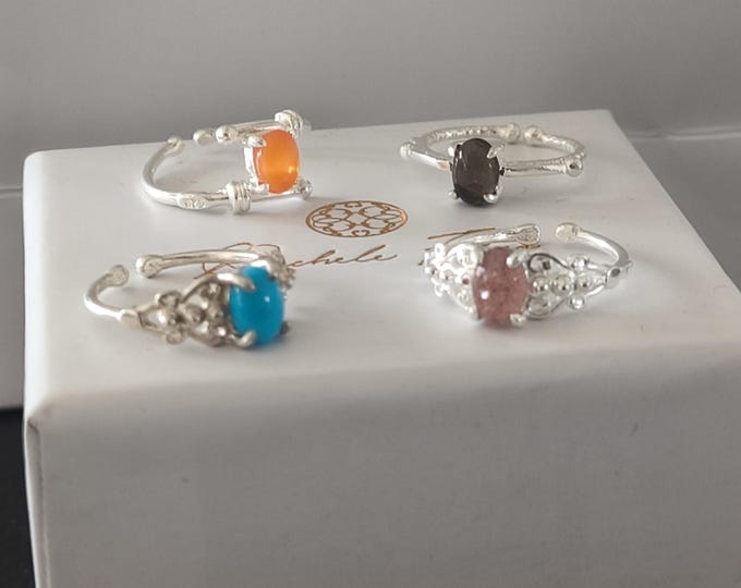 Adjustable rings in silver and semiprecious stones