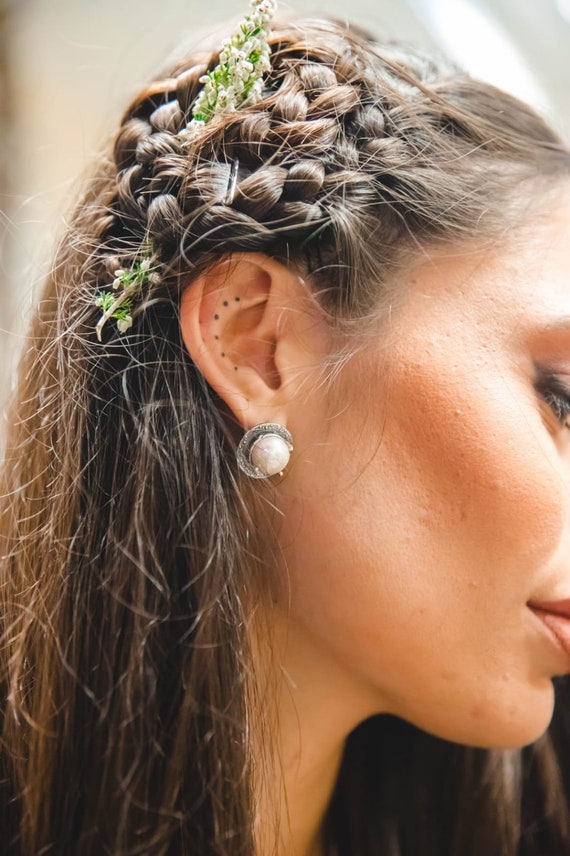 Earrings in silver and natural pearls