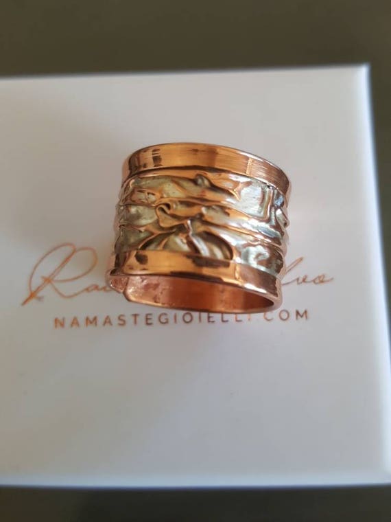 Handcrafted band ring in copper and pearl white goldsmith enamel.
