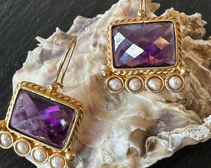 Antique-style earrings with amethysts and natural pearls