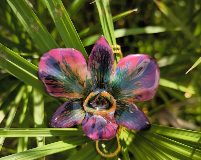 Collana Orchidea Dendrobium Vera in Resina, Gioiello Botanico Oro, Pendente Fiore Raro, Collana Saliscendi Regolabile, Regalo Unico Elegante