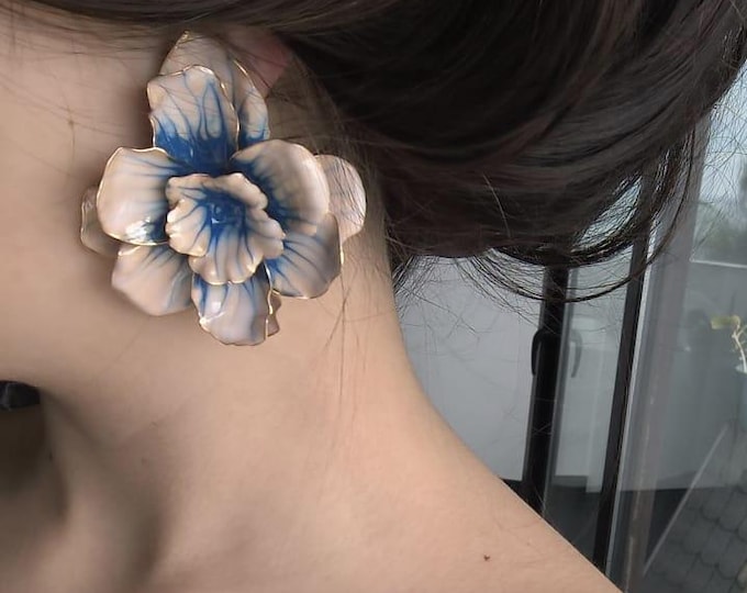 Spectacular gold-plated flower earrings, entirely hand-painted with jeweler's enamel. Silver hooks.