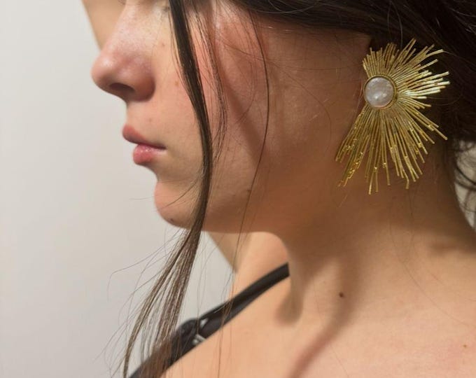 orecchini in oro placcato e madreperla