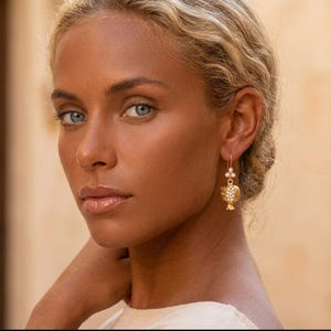 Pair of Pomegranate earrings in Etruscan gold and white pearls - gift for her - lucky charm -