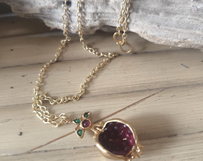 Small pomegranate pendant in gold on bronze with red garnets and green jade, ripe open fruit, gift for her, Byzantine jewel