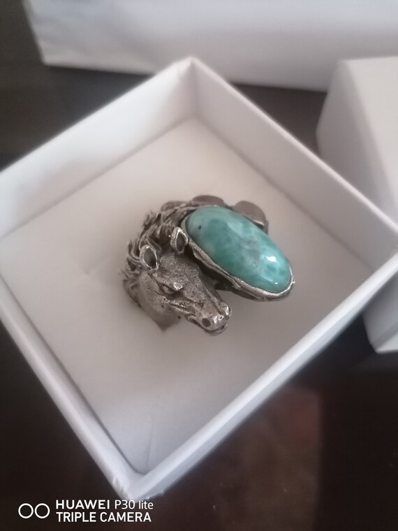 Horse ring in solid silver, mounts natural tourmalines and natural turquoise