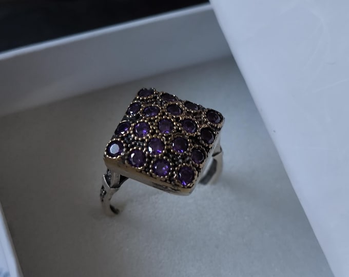 Gold-Plated Silver Ring with Natural Amethyst Gemstone - Vintage-Inspired Jewelry