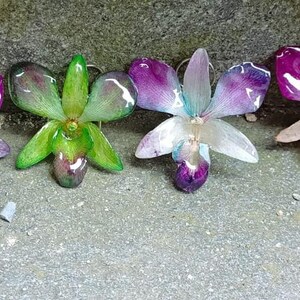 Cattleya Orchid Bag Charm, Shatterproof Resin Flower Keychain, 2-in-1 Necklace Pendant, Botanical Gift, Fashion Accessory image 20