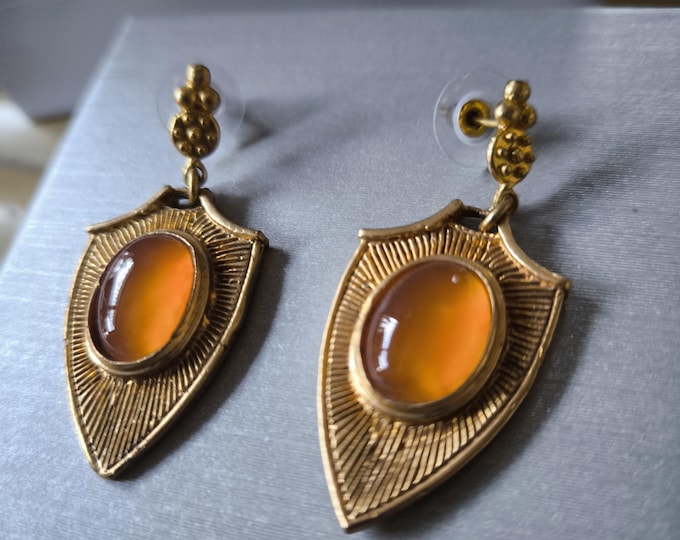 Antique-style earrings in galvanic gold and orange quartzite