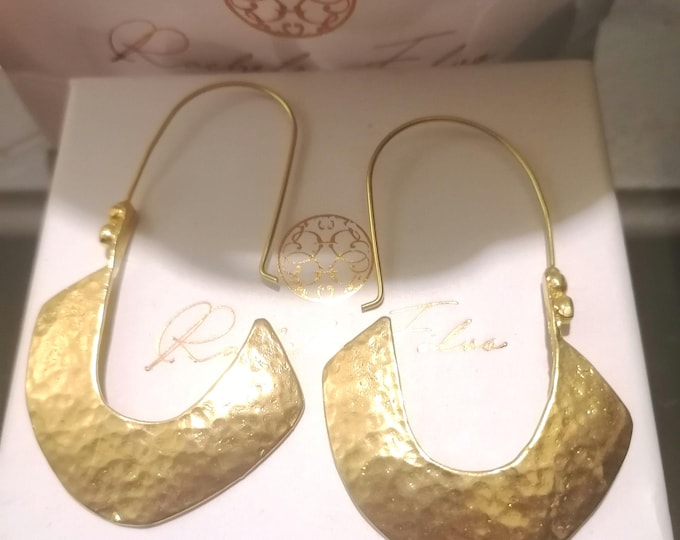 Etruscan earrings in gold on bronze