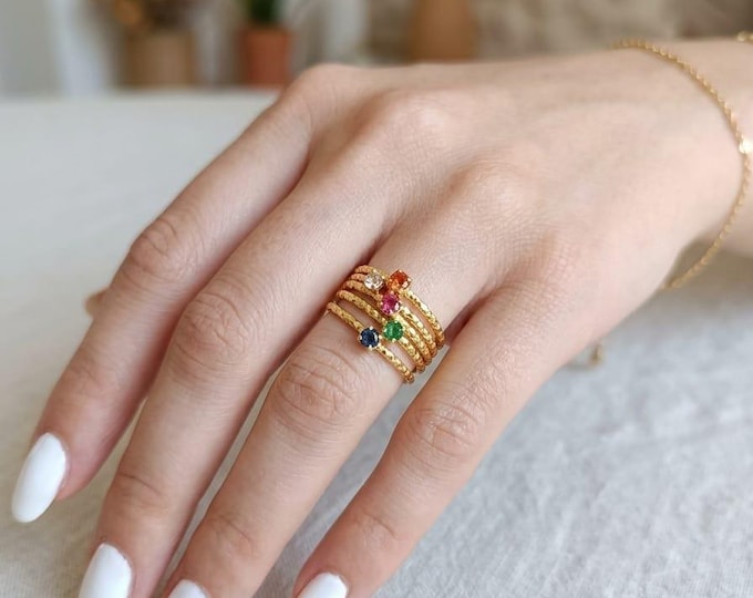 Set 5 Anelli Mini Regolabili Oro Bronzo Topazi Multicolor, Anelli Impilabili Solitari Colorati, Rachele Falvo Gioielli d'Arte Fatti a Mano