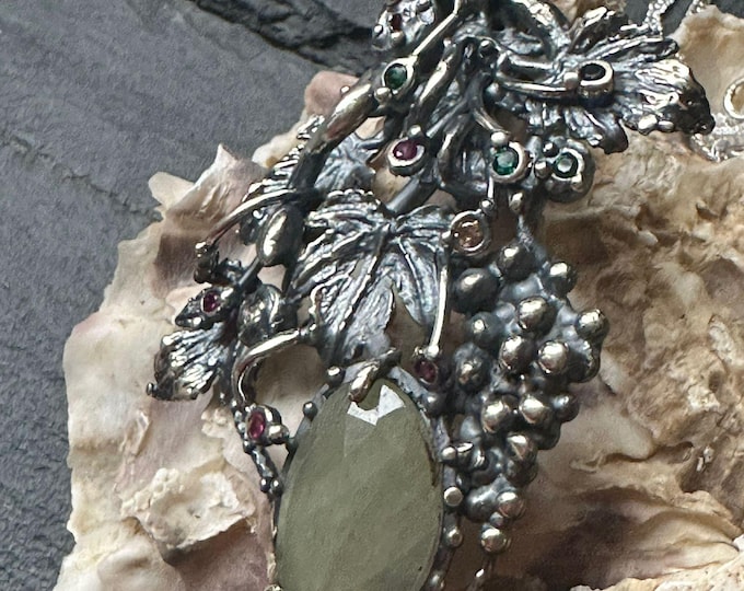 Solid silver grape bunch necklace/brooch