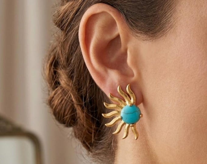 Small earrings in matte gold on Etruscan sun bronze finished with natural turquoises