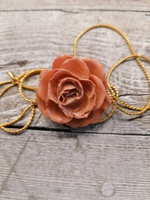 Adjustable Necklace in Silver or 24k Gold Plated, with Natural Rose Embedded in Resin