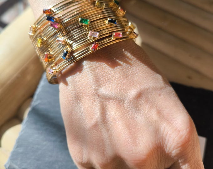Braided gold-on-bronze bracelet with multicolored natural stones - Handmade in Italy