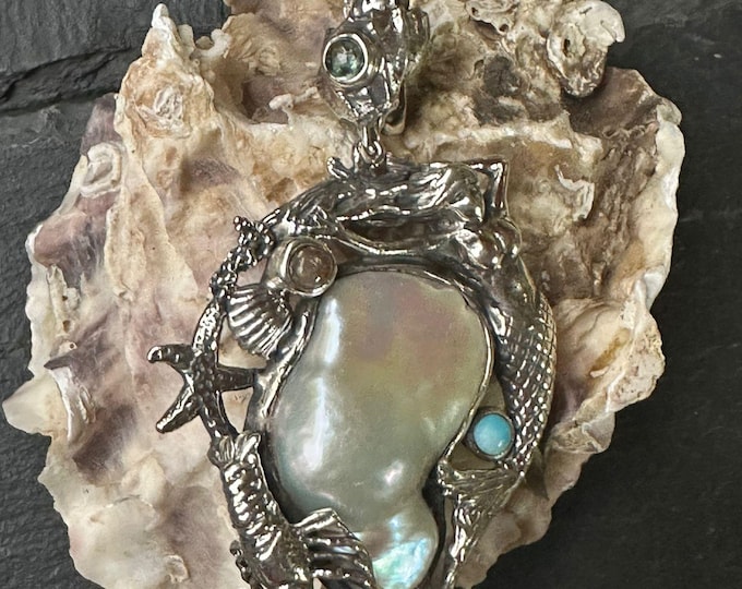 Sea Call Pendant in Silver and Stones