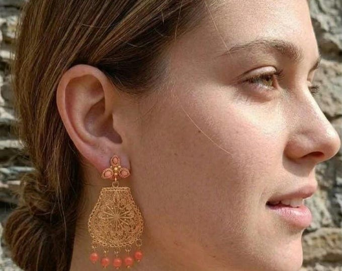 Orecchini Etruschi Filigrana Bronzo Oro Corallo Rosa Naturale, Pendenti Leggeri Regalo Lusso Donna Rachele Falvo Gioielli d'Arte