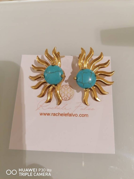 Small earrings in matt gold on Etruscan sun bronze finished with natural turquoises