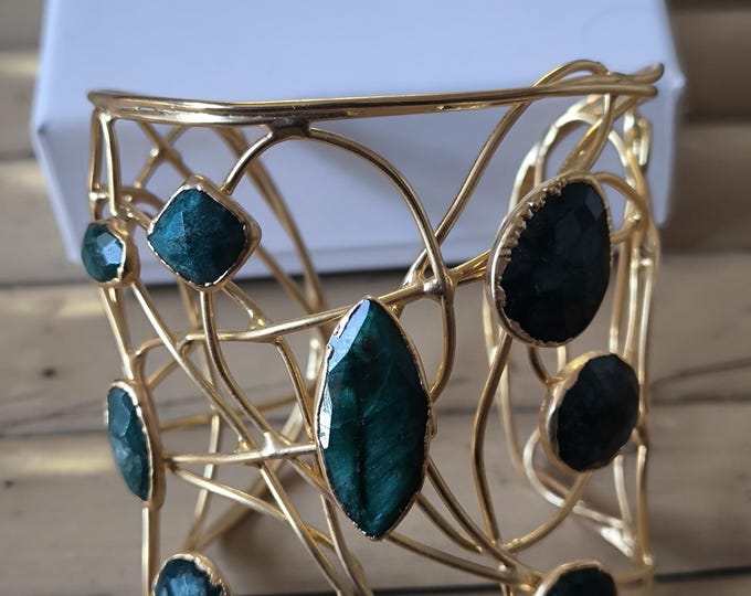 slave bracelet and natural malachites