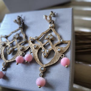 Orecchini A Cerchio Lunghi 70 Mm In Ceramica Marrone, Legno Naturale E Perline Argento - Boheme Chic