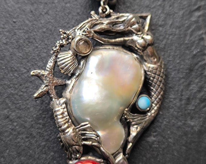 Sea Call Pendant in Silver and Stones
