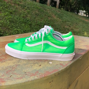 changing colored vans