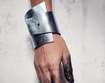Frauen Armbänder für Abschlussball, Modernes Leder-Armband, Designer-Frauen-Armbänder, Silber-Leder-Manschette, Lederschmuck für Frauen